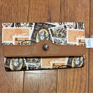 NWT UNBRANDED WALLET